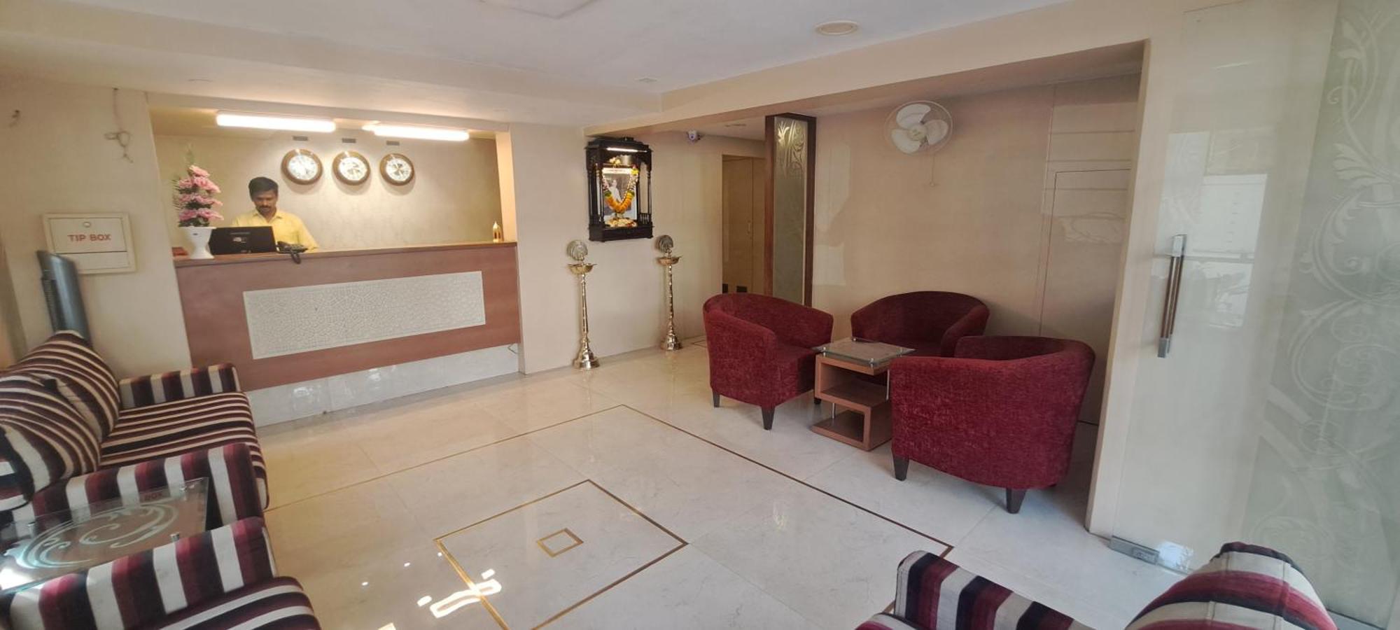 Hotel Swaroop Pune Esterno foto
