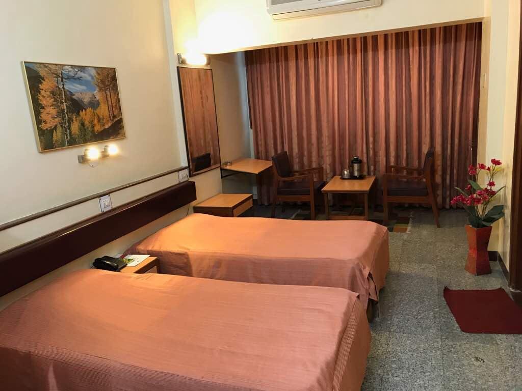 Hotel Swaroop Pune Esterno foto